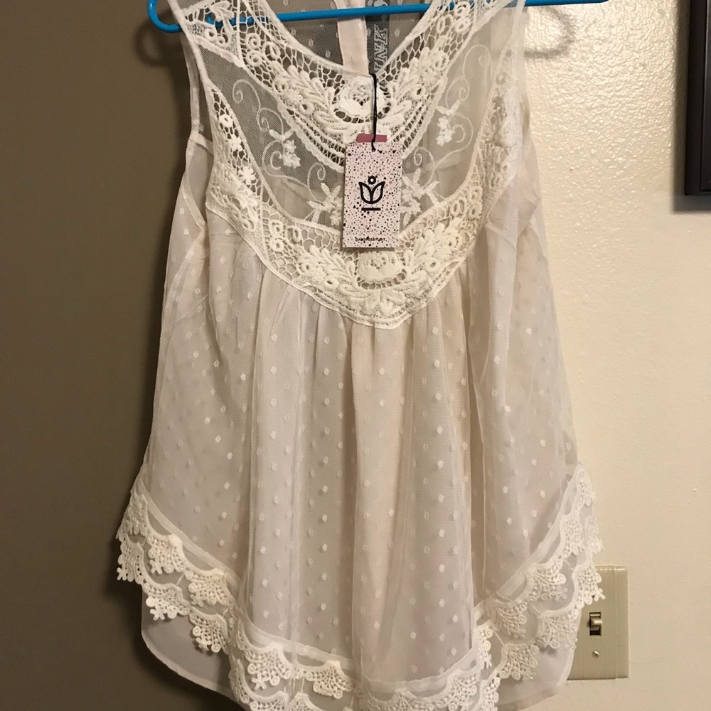 NWT Andre by unit Swiss dot cream tank top blouse